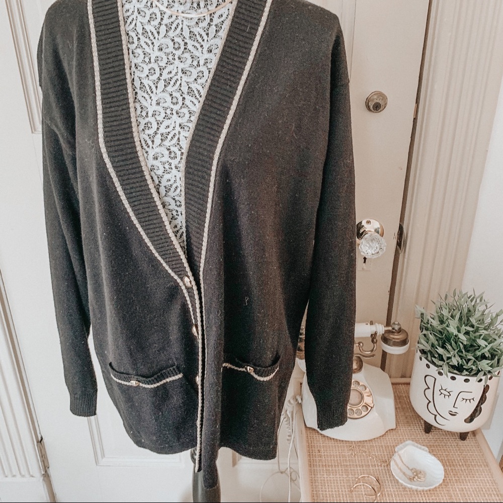 Vintage Minimal Black+Gold Deep V Cardigan SZ 1X